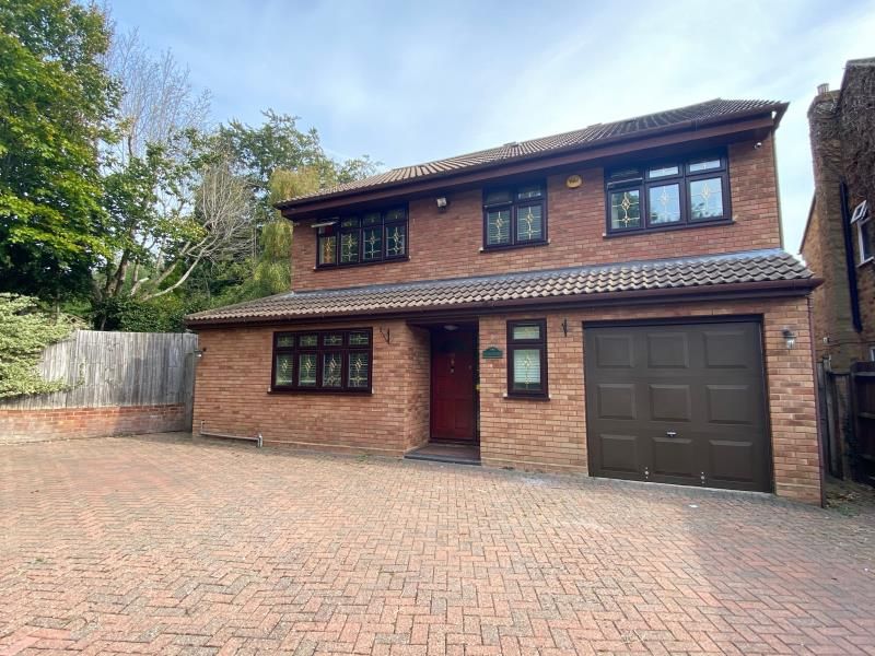 4 bed detached house to rent in Iberian Way, Camberley GU15, £2,500 pcm