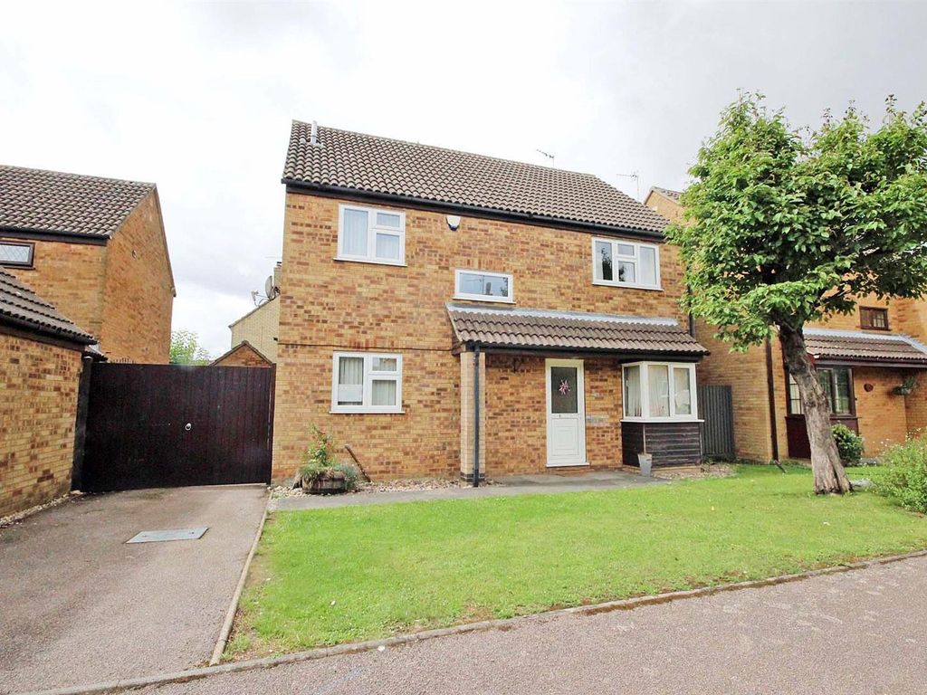 4 bed detached house for sale in Brittons Close, Sharnbrook, Bedford, Bedfordshire MK44, £350,000