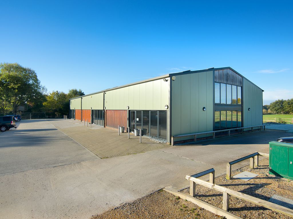 Office to let in West Barn, Norton Lane, Norton (Close Main A27) PO20, £839,500 pa