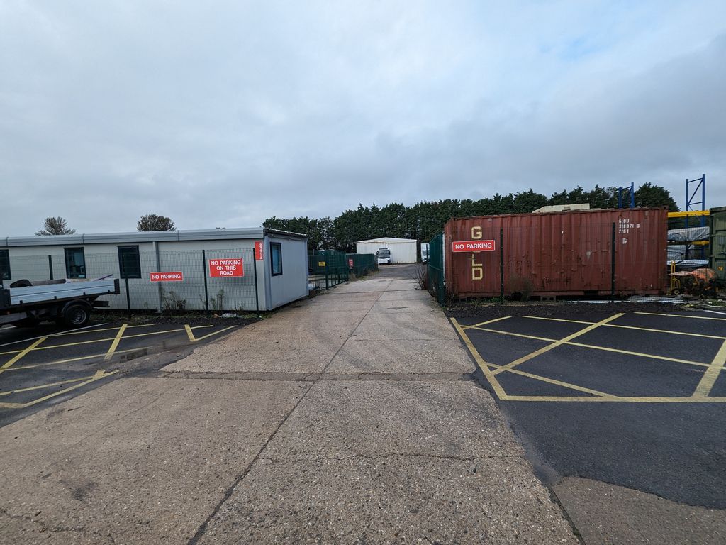 Industrial to let in Arundel Road, Poling, Arundel BN18, £15,000 pa