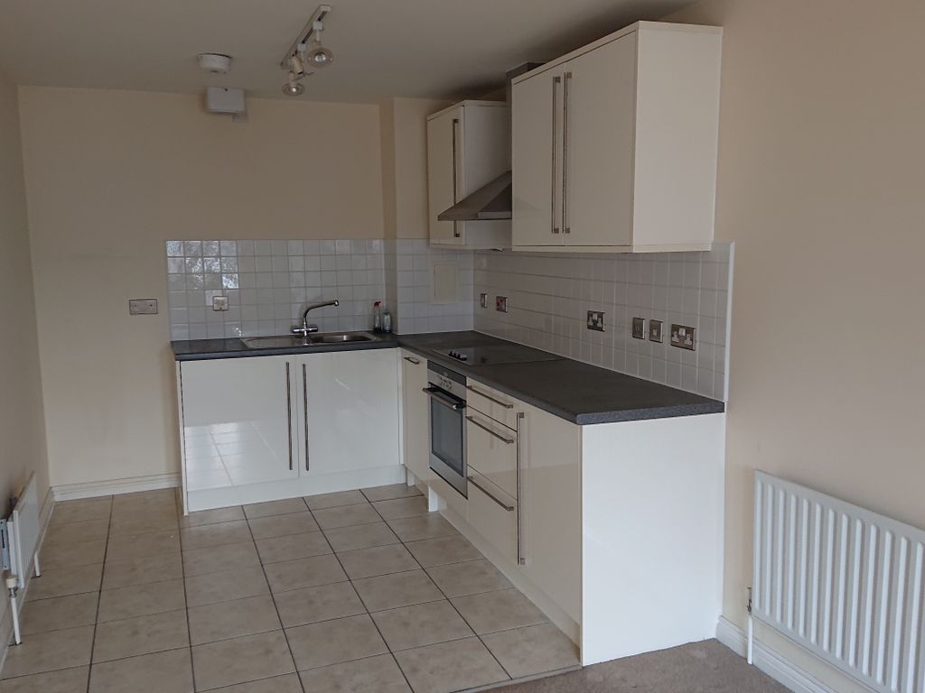 1 bed flat to rent in Bedford Street, Ampthill MK45, £850 pcm