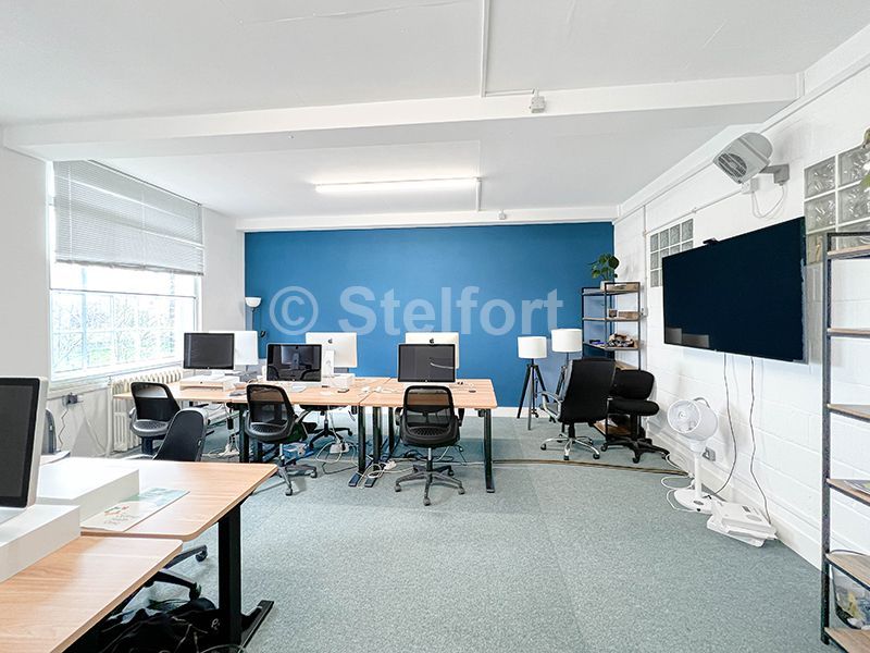 Office to let in Bickerton Road, London N19, £18,000 pa