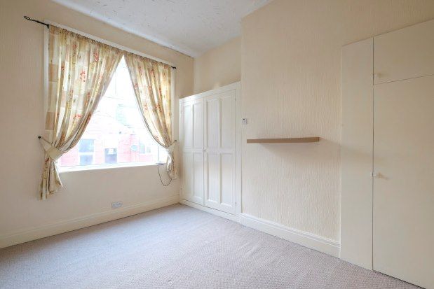 2 bed terraced house to rent in Ashton-On-Ribble, Preston PR2, £675 pcm