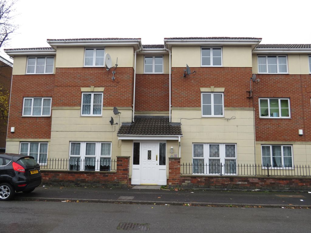 2 bed property to rent in 1 Princes Gate, Beeches Road, West Bromwich B70, £750 pcm