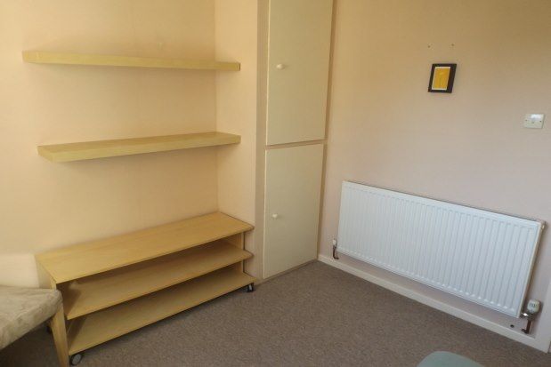 2 bed flat to rent in Conybeare Road, Cardiff CF5, £900 pcm