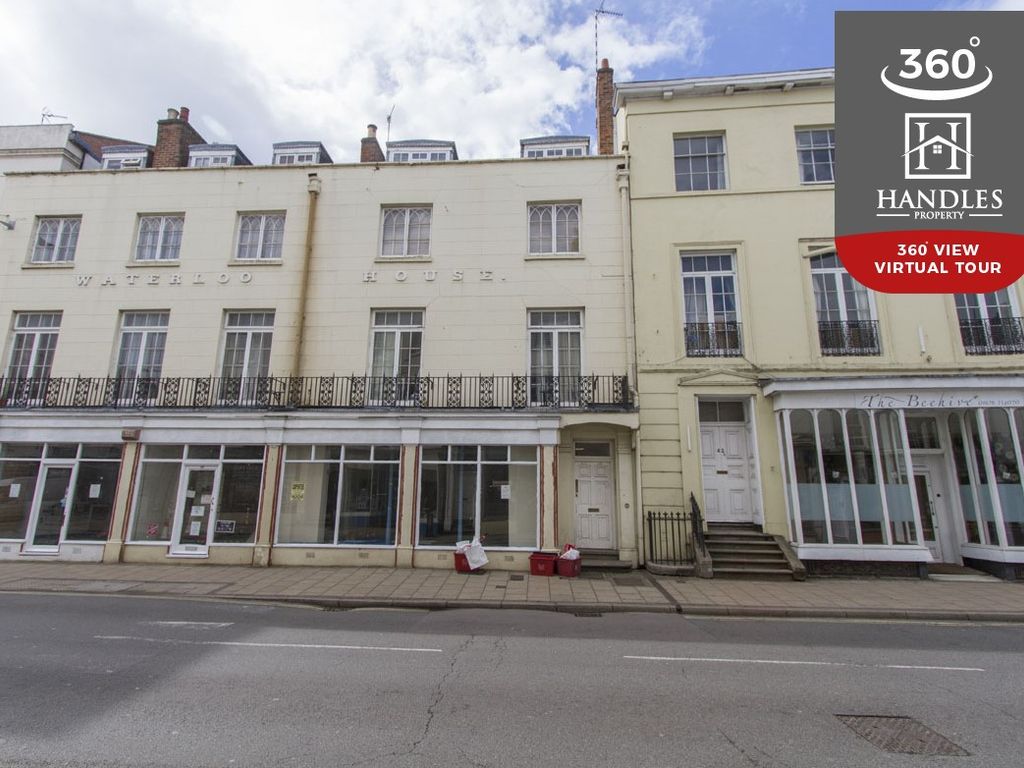 2 bed flat to rent in 44-48 Bath Street, Leamington Spa, Warwickshire CV31, £950 pcm