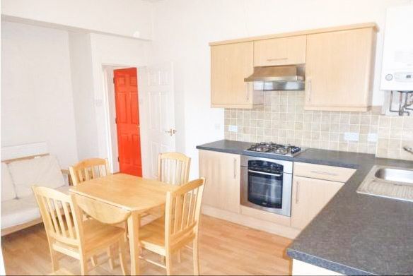 1 bed flat to rent in Mill Lane, Bulkington, Bedworth CV12, £695 pcm