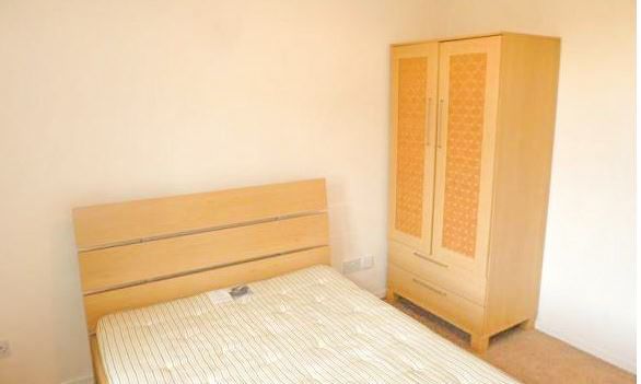 1 bed flat to rent in Mill Lane, Bulkington, Bedworth CV12, £695 pcm