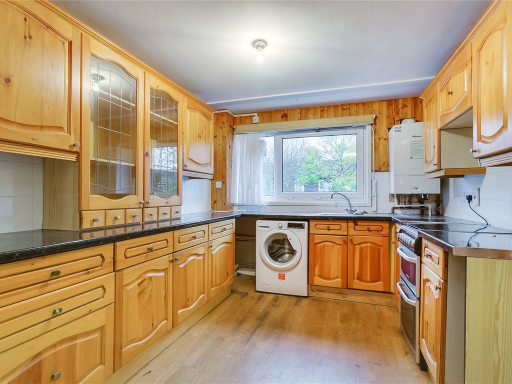 3 bed maisonette for sale in Gaskarth Road, Clapham South SW12, £595,000