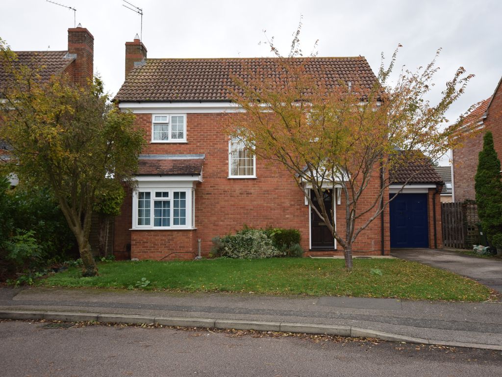 4 bed detached house to rent in Fishers Way, Godmanchester, Huntingdon PE29, £1,600 pcm