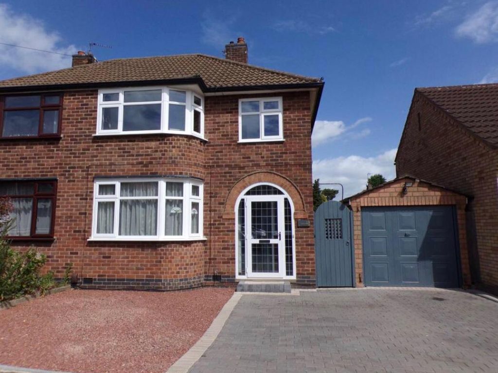 3 bed semi-detached house to rent in Kings Gate, Leicester LE4, £1,200 pcm