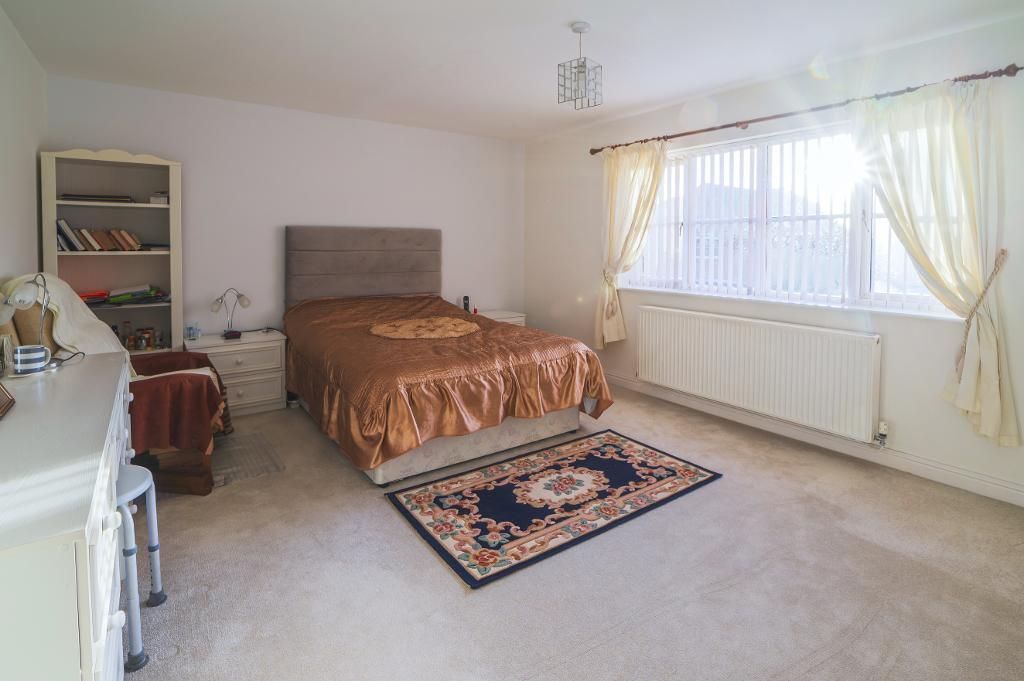 5 bed detached house for sale in Croxden Way, Elstow, Bedford MK42, £670,000