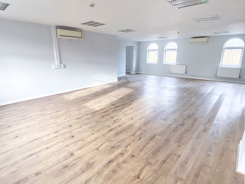Office to let in 3 & 4 Albion Place, Albion Place, Hammersmith W6, £90,218 pa