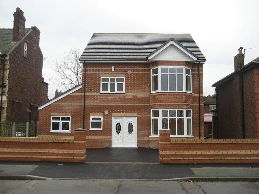 10 bed detached house to rent in Abberton Road, Withington M14, £511 pppm