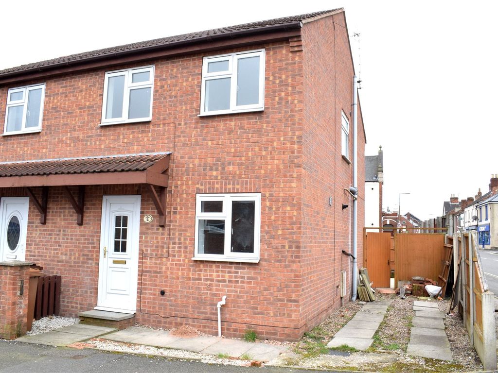 3 bed semi-detached house to rent in Stratford Street, Ilkeston, Derbyshire DE7, £825 pcm