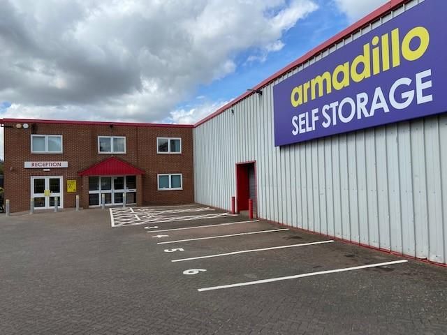 Warehouse to let in Armadillo Daventry, Broad March, Daventry, Northamptonshire NN11, £2,760 pa