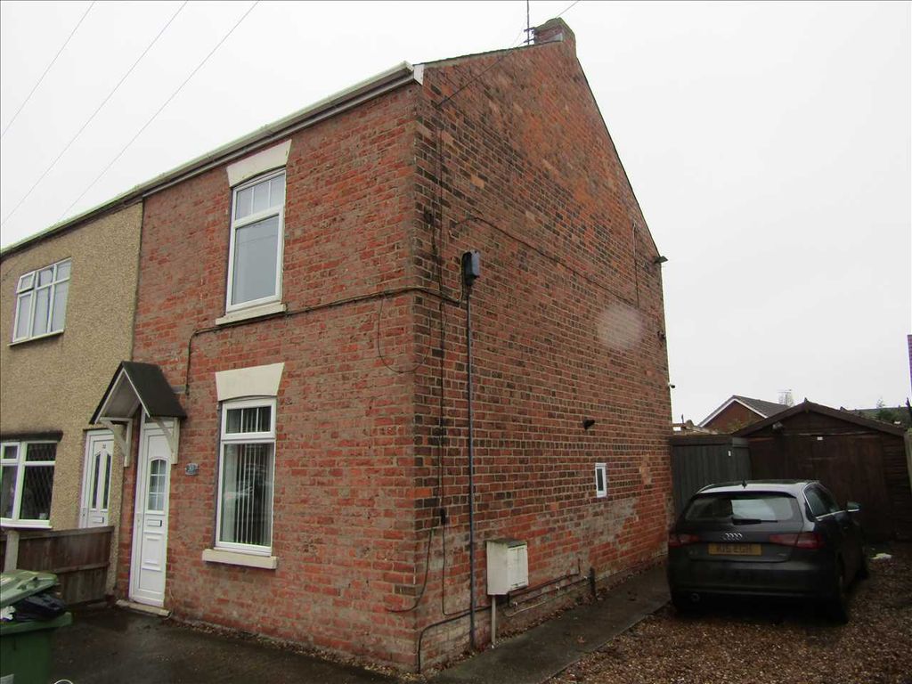 2 bed semi-detached house to rent in Bottesford Road, Scunthorpe DN16, £565 pcm