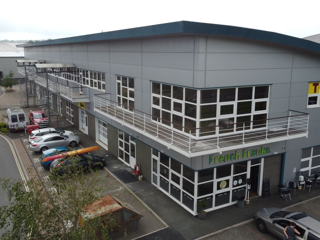 Office to let in St. Cross Business Park, Newport PO30, £8,360 pa