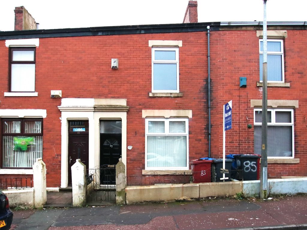 3 bed terraced house to rent in Lynwood Road, Blackburn BB2, £700 pcm