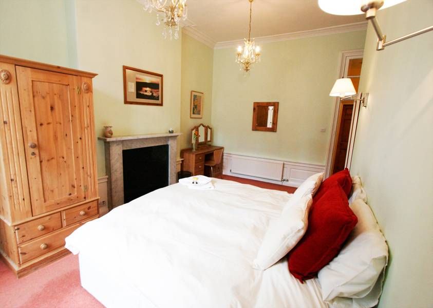 3 bed flat to rent in Frederick Street, Edinburgh EH2, £2,950 pcm