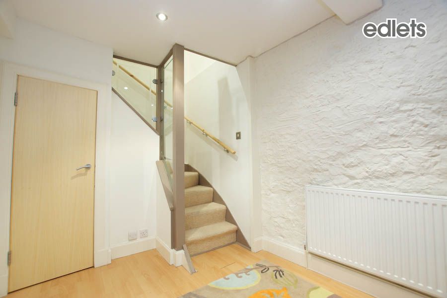 4 bed flat to rent in Dundonald Street, Edinburgh EH3, £3,000 pcm