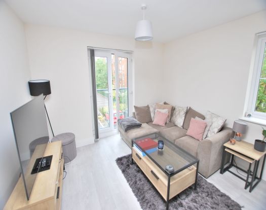 2 bed flat to rent in Leighton Road, Leighton Buzzard LU7, £1,200 pcm