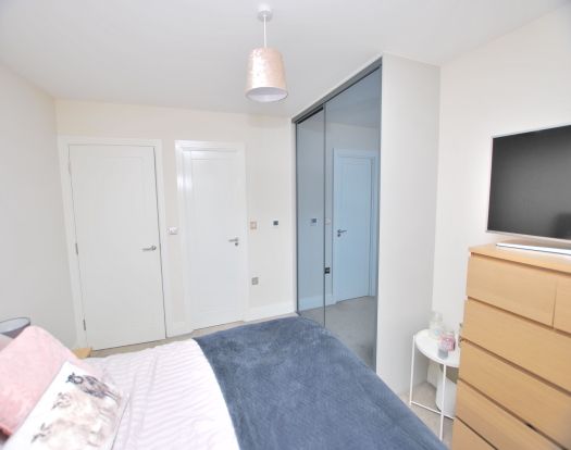 2 bed flat to rent in Leighton Road, Leighton Buzzard LU7, £1,200 pcm