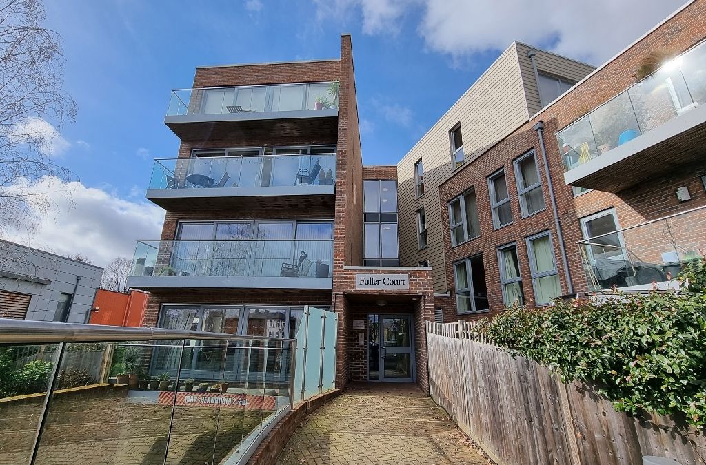 2 bed flat for sale in Park Road, Crouch End, Crouch End N8, £600,000
