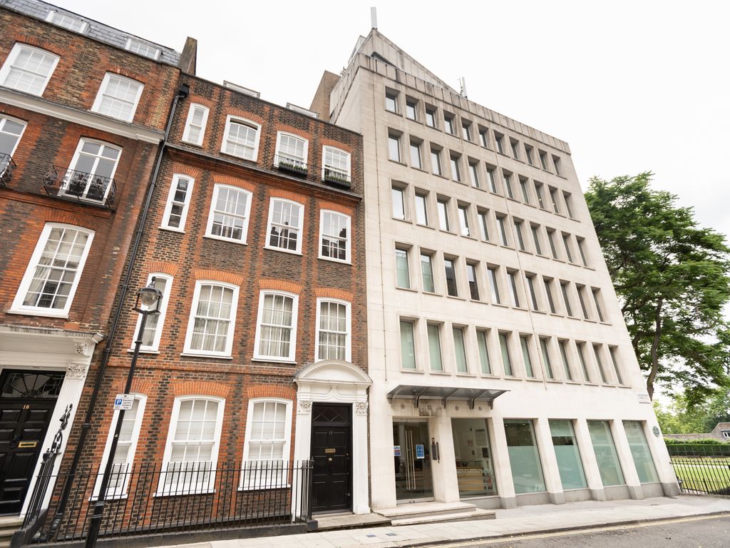 Office to let in Buckingham Street, London WC2N, £221,455 pa