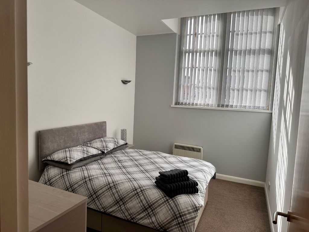 2 bed flat to rent in City Exchange, Lowgate HU1, £795 pcm