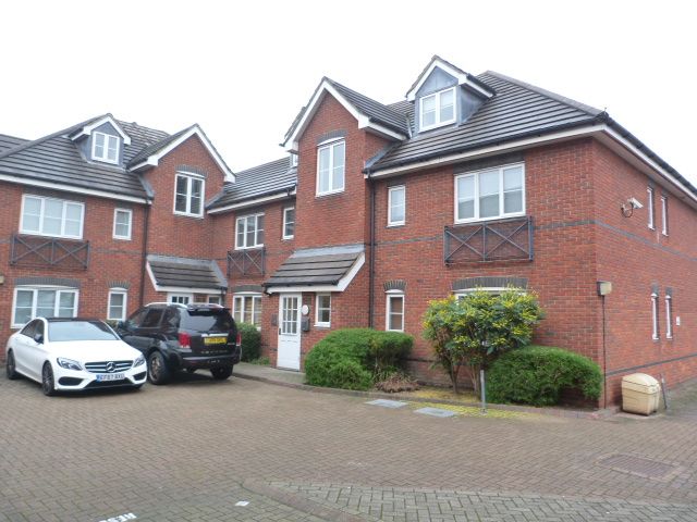 2 bed flat to rent in Bloomsbury Close, Mill Hill NW7, £1,517 pcm