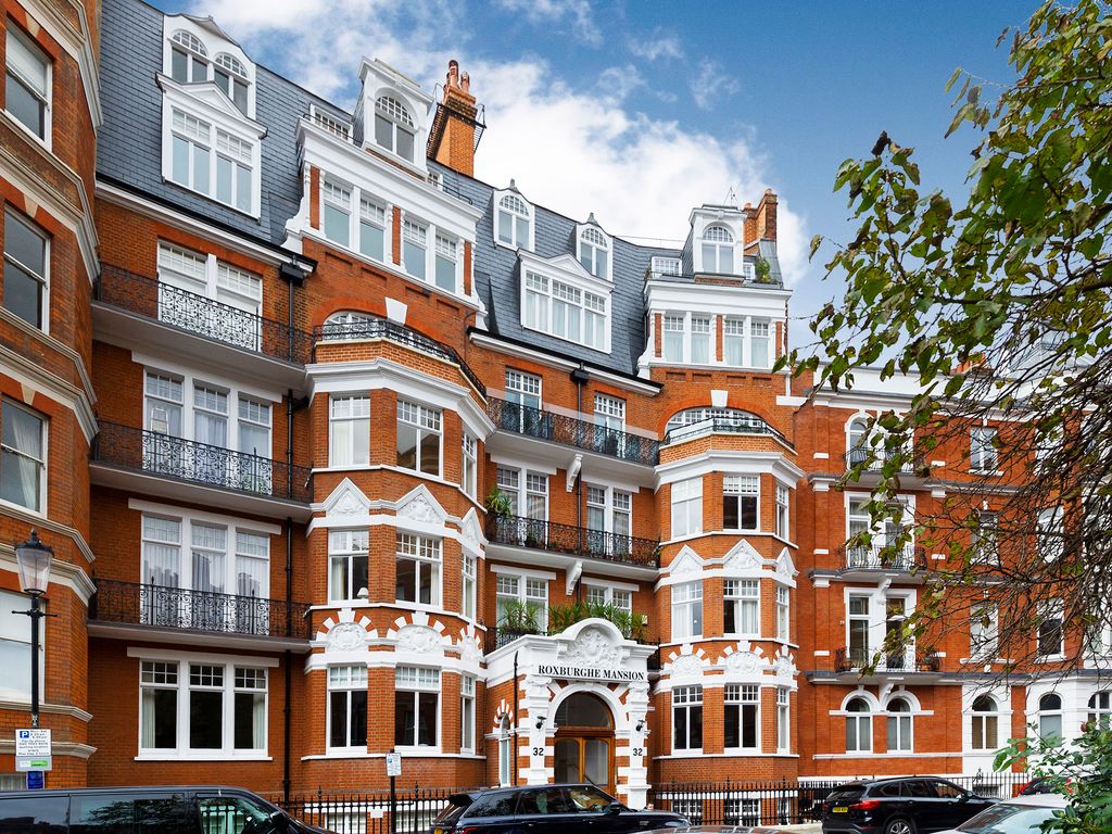 6 bed flat for sale in Kensington Court, London W8, £6,750,000