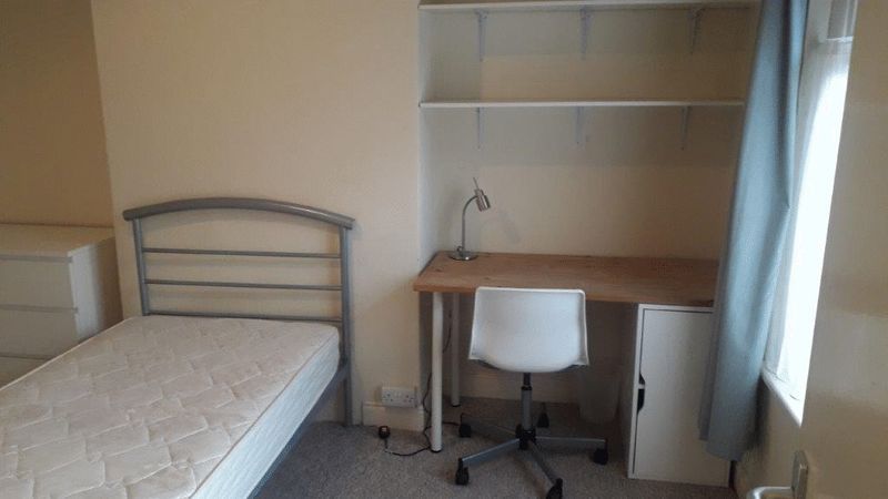 Room to rent in Orme Road, Bangor LL57, Bangor,, £498 pcm