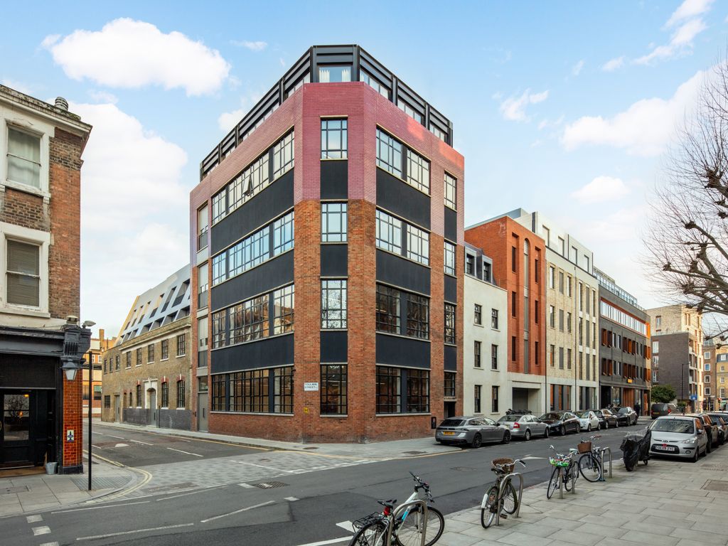 Office to let in Great Suffolk Street, London SE1, £97,625 pa