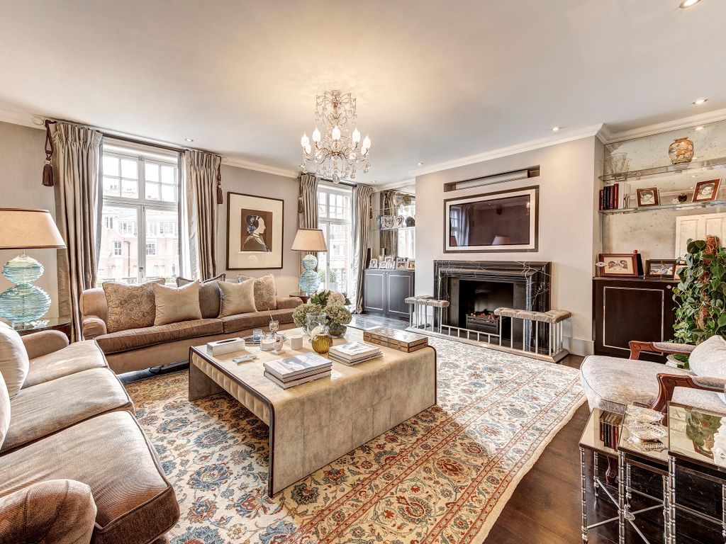 6 bed flat for sale in Kensington Court, London W8, £6,750,000