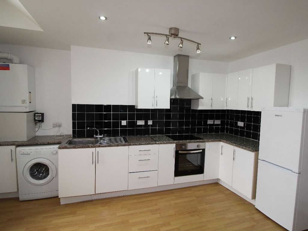 2 bed flat to rent in 23 Fishergate Hill, Flat, Preston, Lancashire PR1, £485 pppm