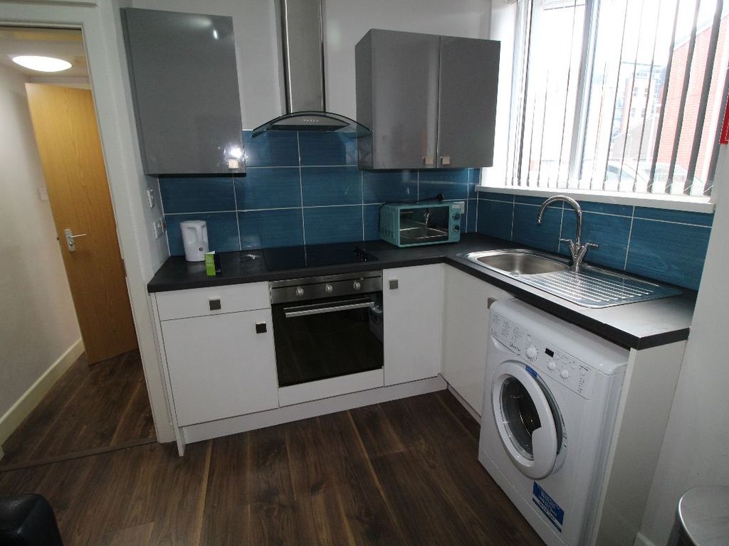 1 bed flat to rent in Hawkins Street, Flat, Preston, Lancashire PR1, £650 pcm