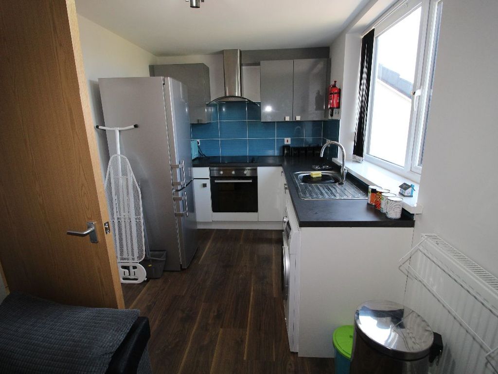3 bed flat to rent in Hawkins Street, Flat, Preston, Lancashire PR1, £455 pppm