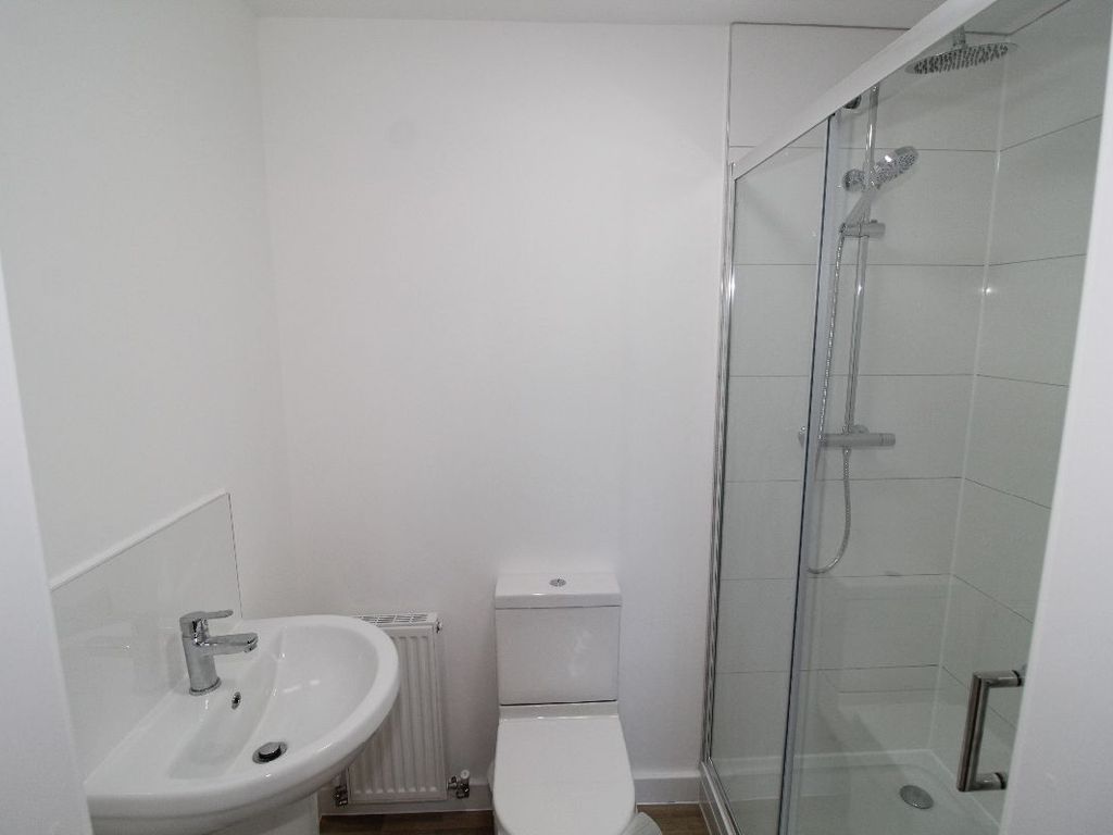 3 bed flat to rent in Gordon Street Flat 4, Preston, Lancashire PR1, £498 pppm