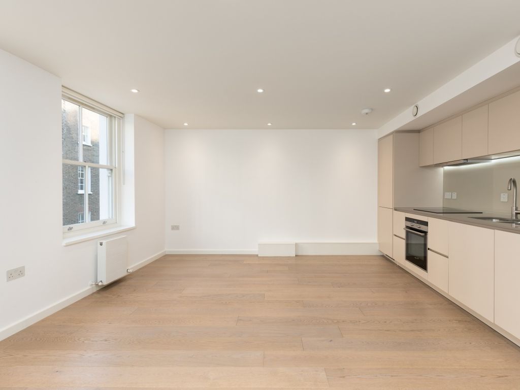 1 bed flat to rent in Fouberts Place, London W1F, £3,012 pcm