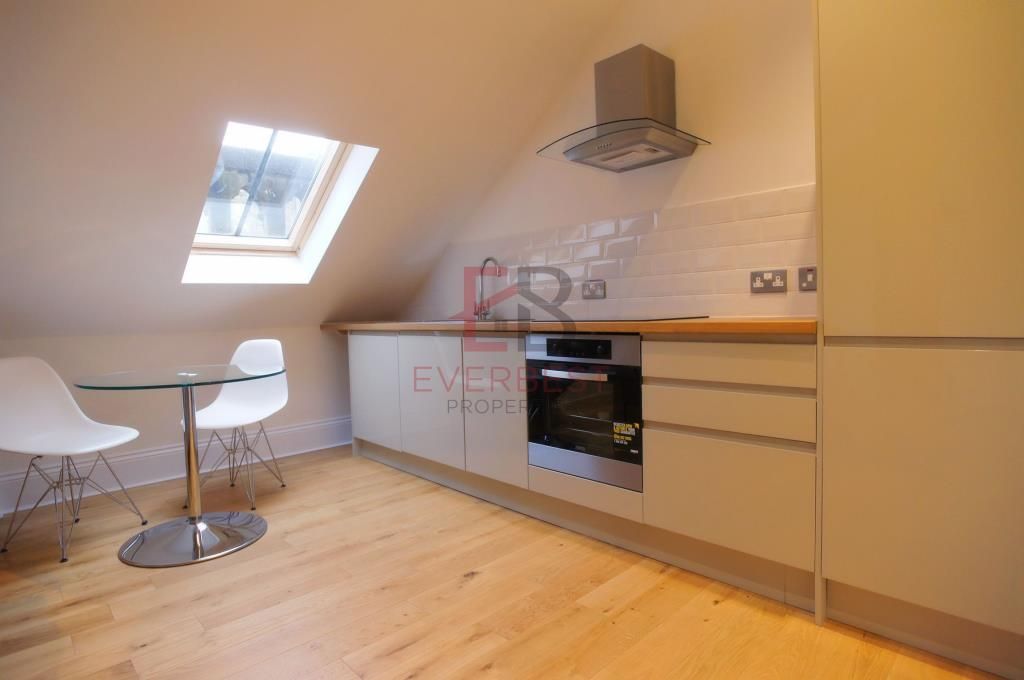 1 bed flat to rent in Grainger Street, Newcastle Upon Tyne NE1, £850 pcm
