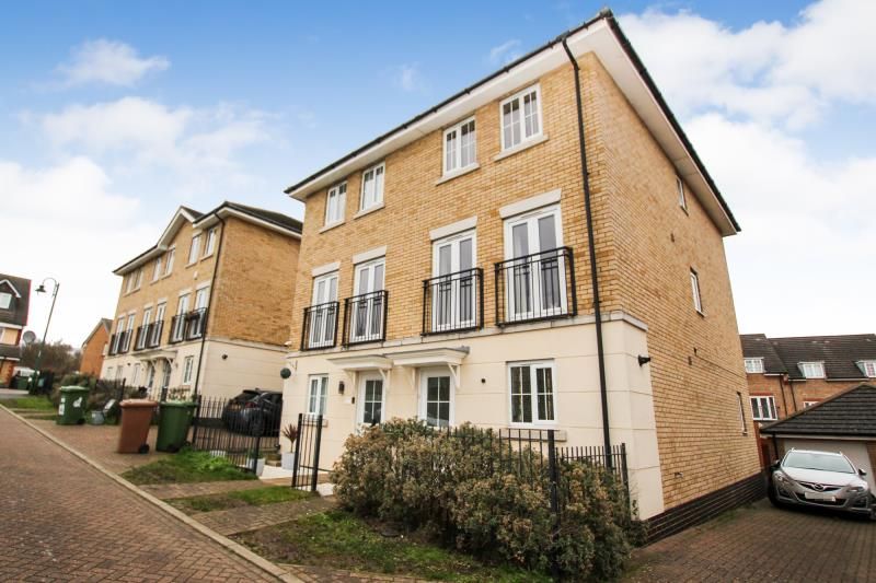 3 bed town house to rent in Marius Crescent, Hampton Hargate, Peterborough PE7, £1,400 pcm
