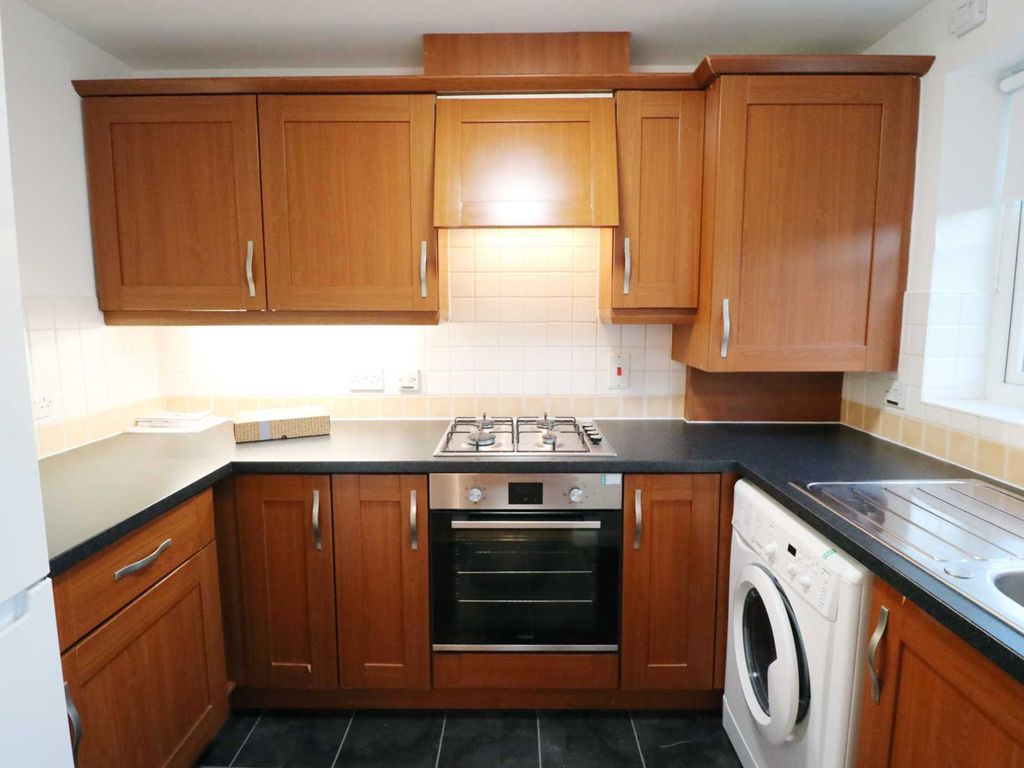 2 bed flat to rent in Little Field, Oxford OX4, £1,395 pcm