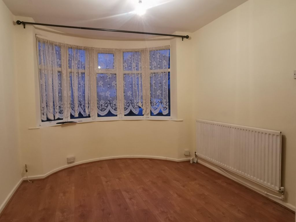 3 bed property to rent in Herondale Road, Yardley, Birmingham B26, £1,000 pcm