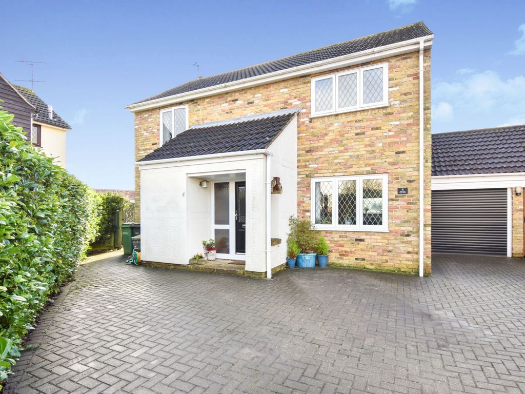 4 bed detached house for sale in Leyfields, Braintree CM77, £525,000