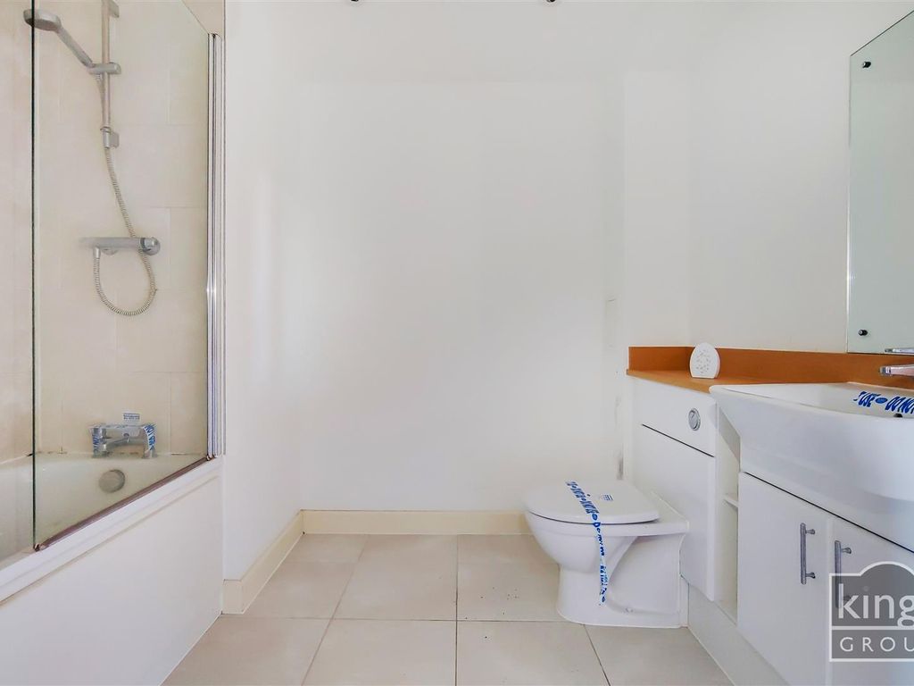 1 bed flat for sale in Joplin House, Roseberry Place, London E8, £350,000