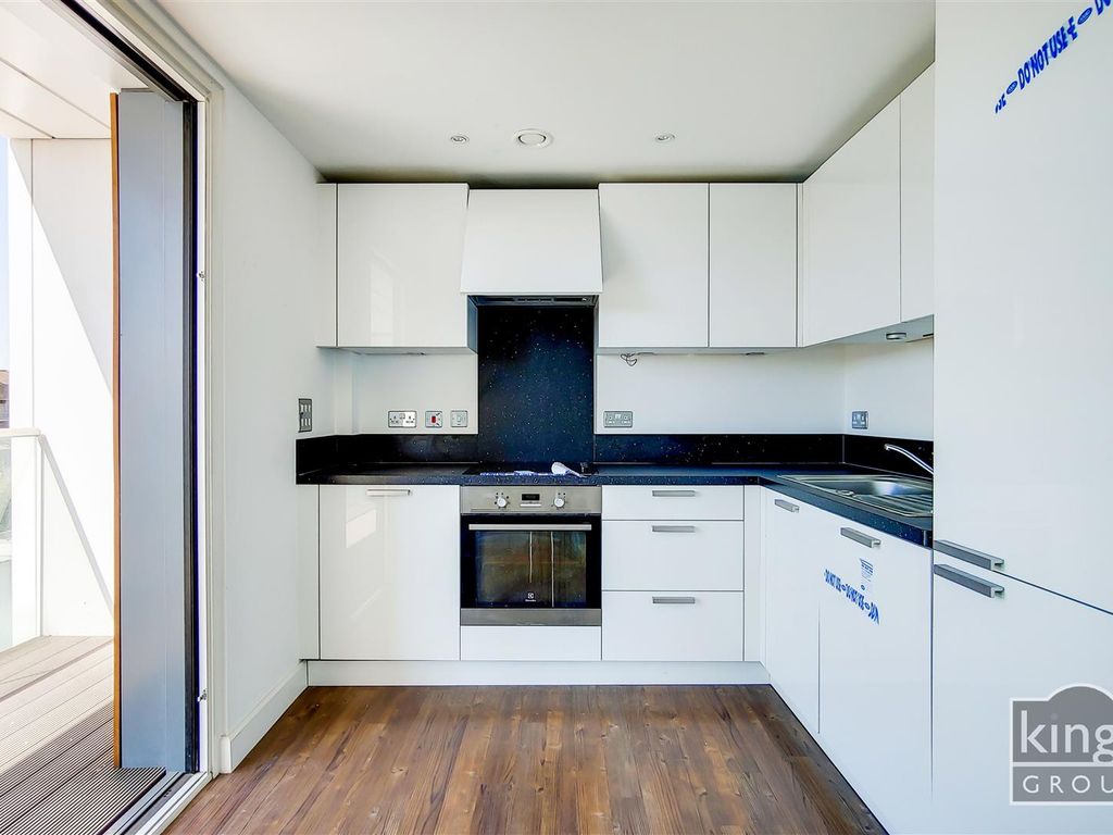 1 bed flat for sale in Joplin House, Roseberry Place, London E8, £350,000