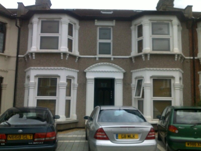 1 bed flat to rent in 30 Norfolk Road, Ilford IG3, £1,400 pcm