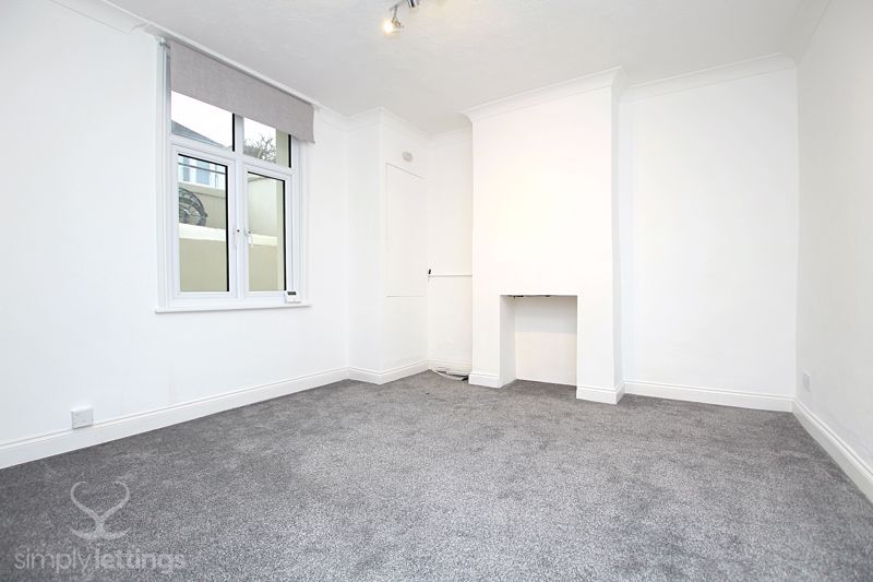 1 bed flat to rent in Livingstone Road, Hove BN3, £925 pcm