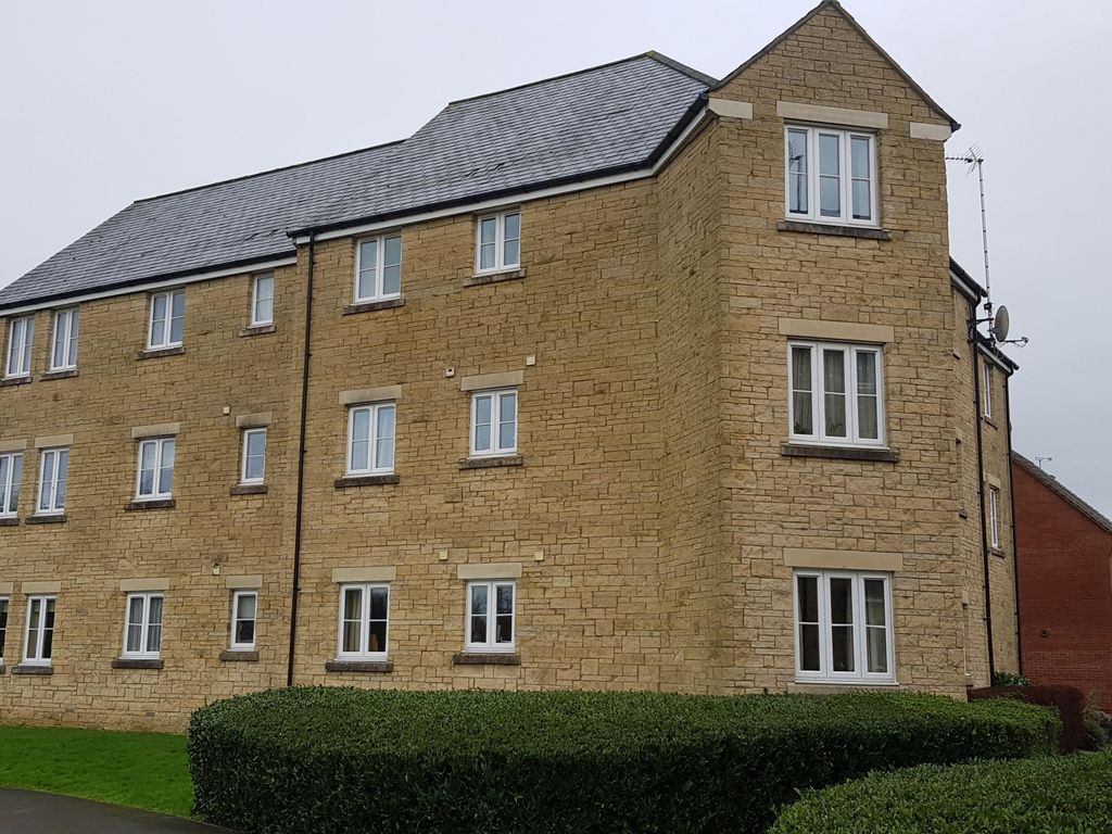 1 bed flat to rent in Oake Woods, Gillingham SP8, £600 pcm